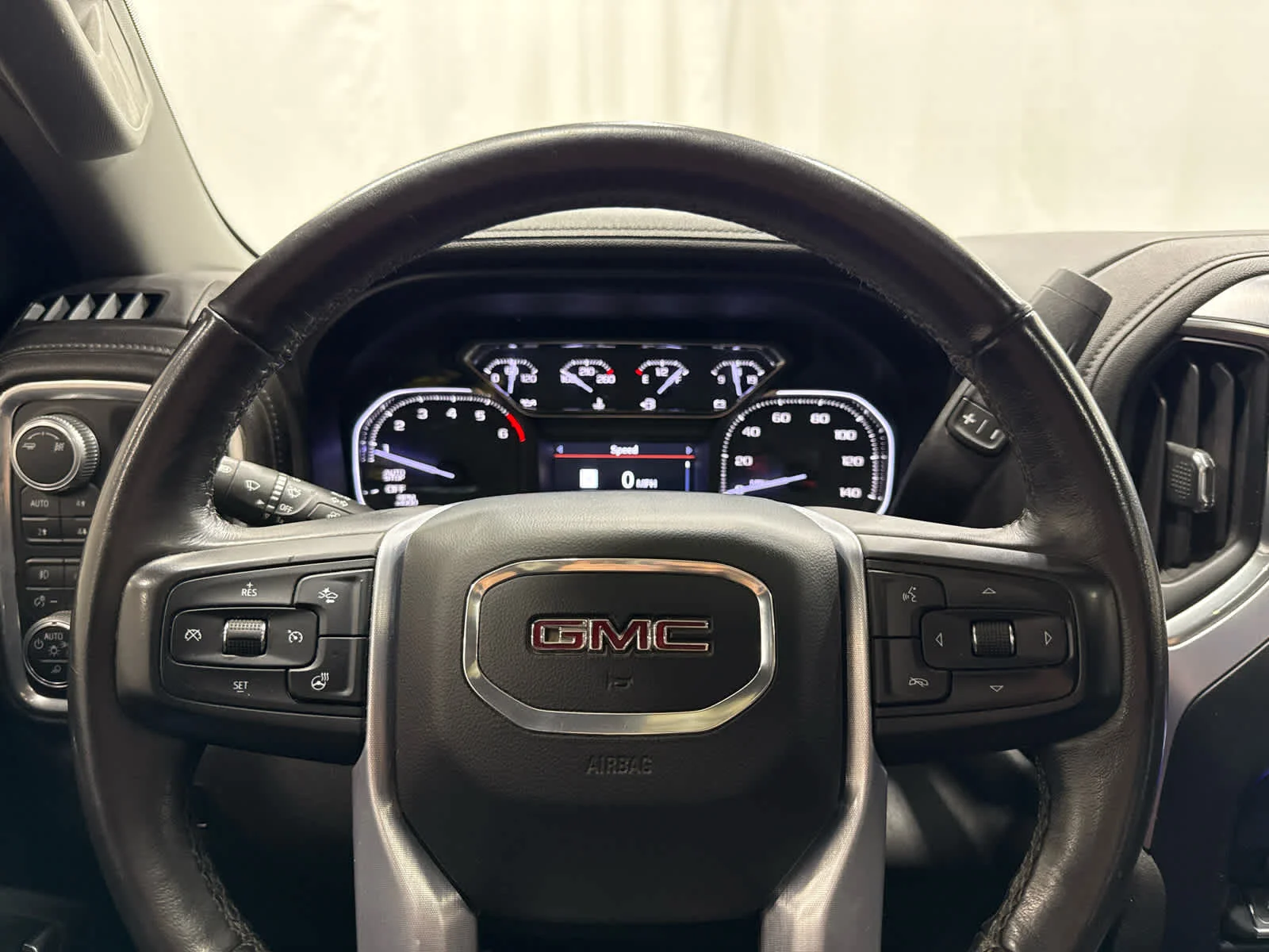 Certified Used 2019 SUMMIT WHITE GMC SLT image 22