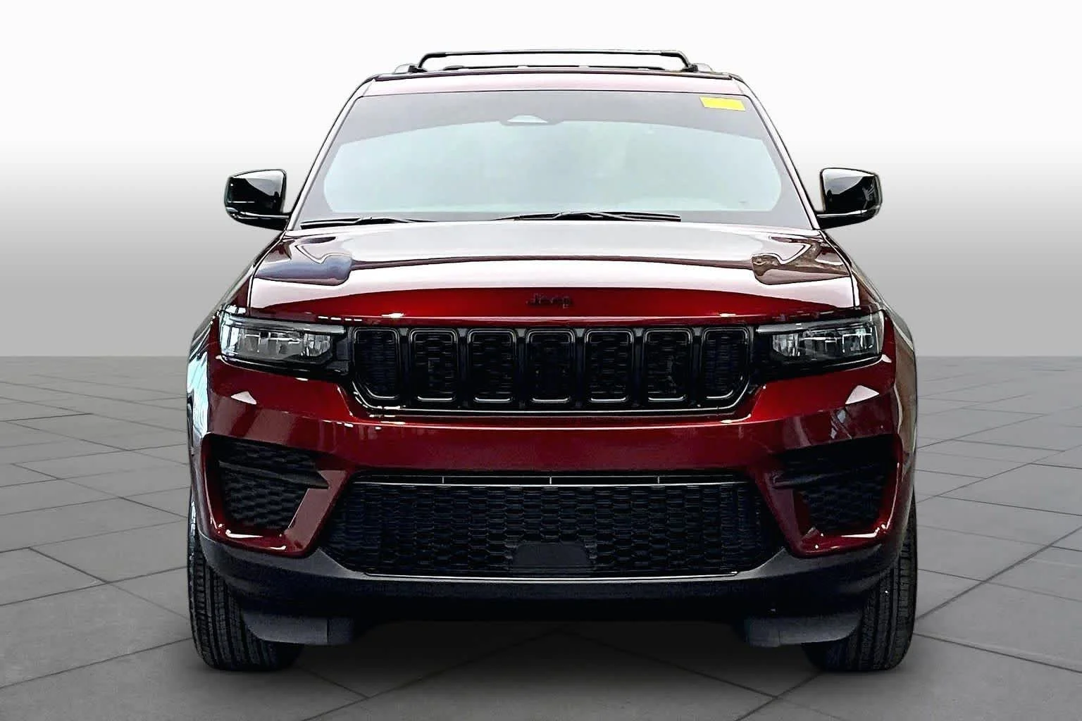 Used 2025 Velvet Red Pearlcoat Jeep Altitude image 4