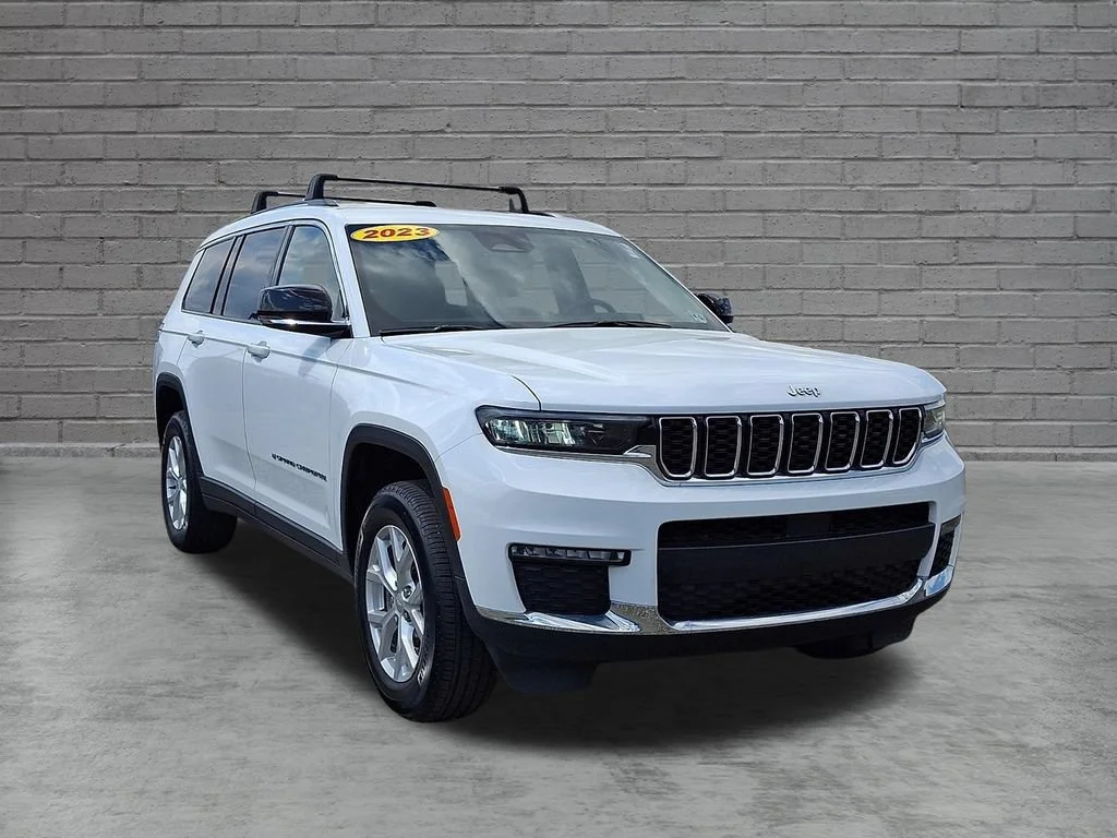 Used 2023 Bright White Clearcoat Jeep Limited image 2