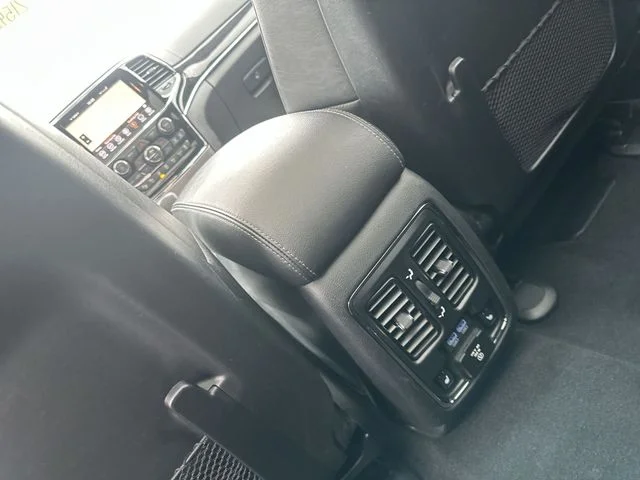 Used 2020 Gray Jeep Overland image 25