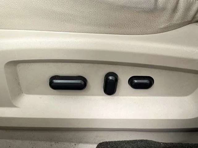 Used 2014 White Ford SEL image 11