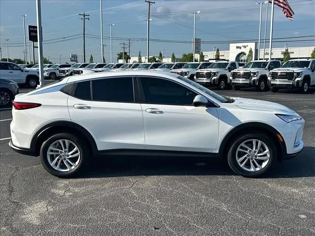 New 2026 Summit White Buick Preferred image 14