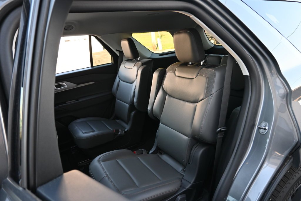 Certified Used 2025 Gray Metallic Ford Active image 27