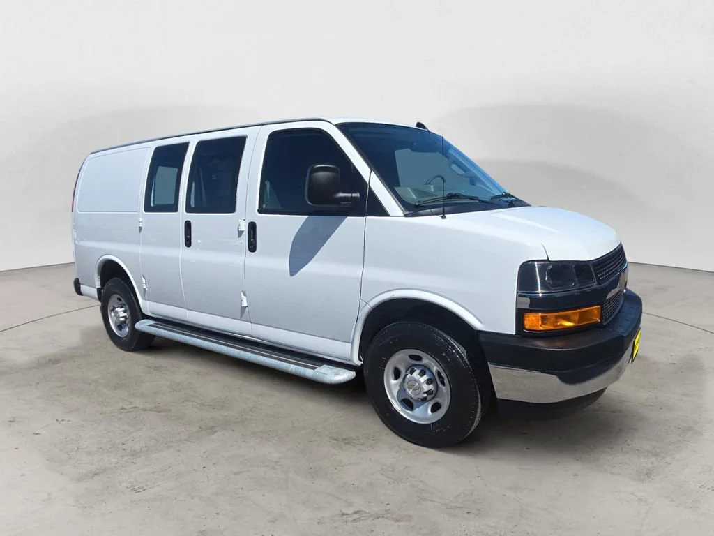 Used 2024 Summit White Chevrolet WT image 7