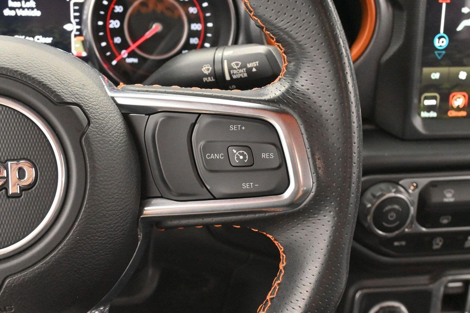 Used 2022 Black Jeep Mojave image 16