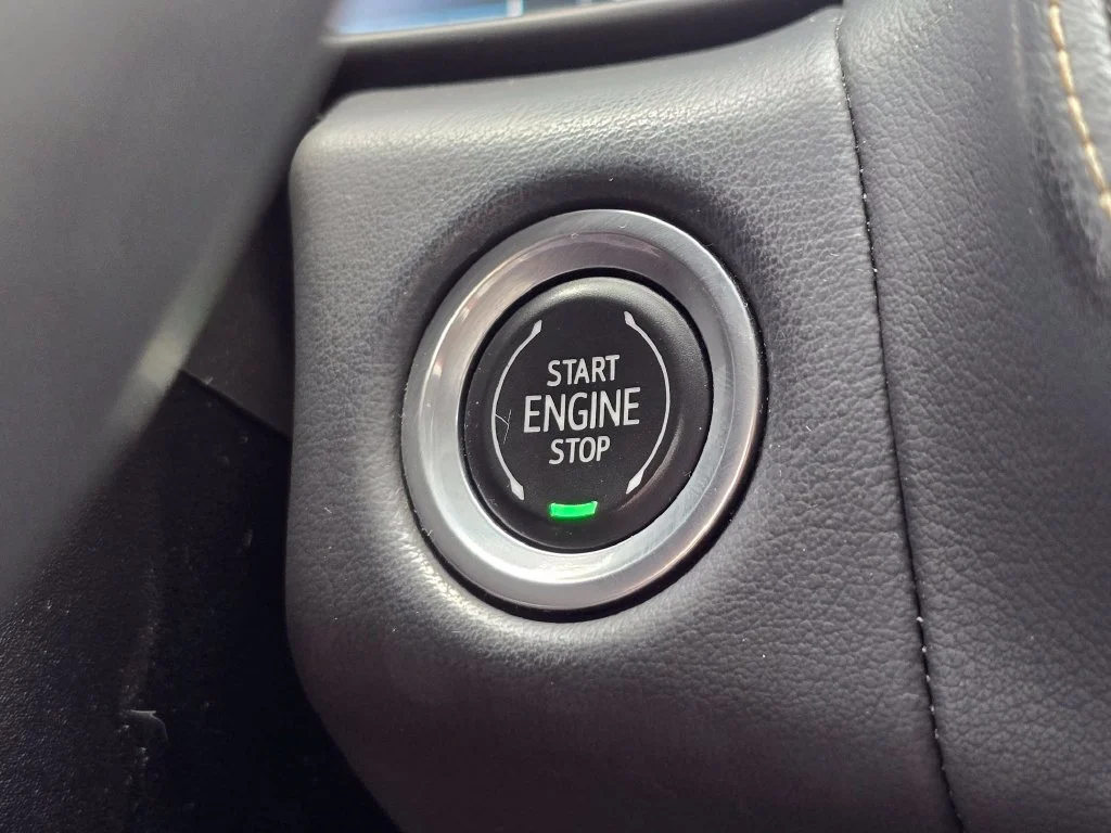 Used 2023 Beige GMC SLT image 36