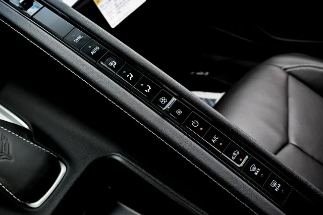 Used 2021 BLUE Chevrolet 1LT image 47