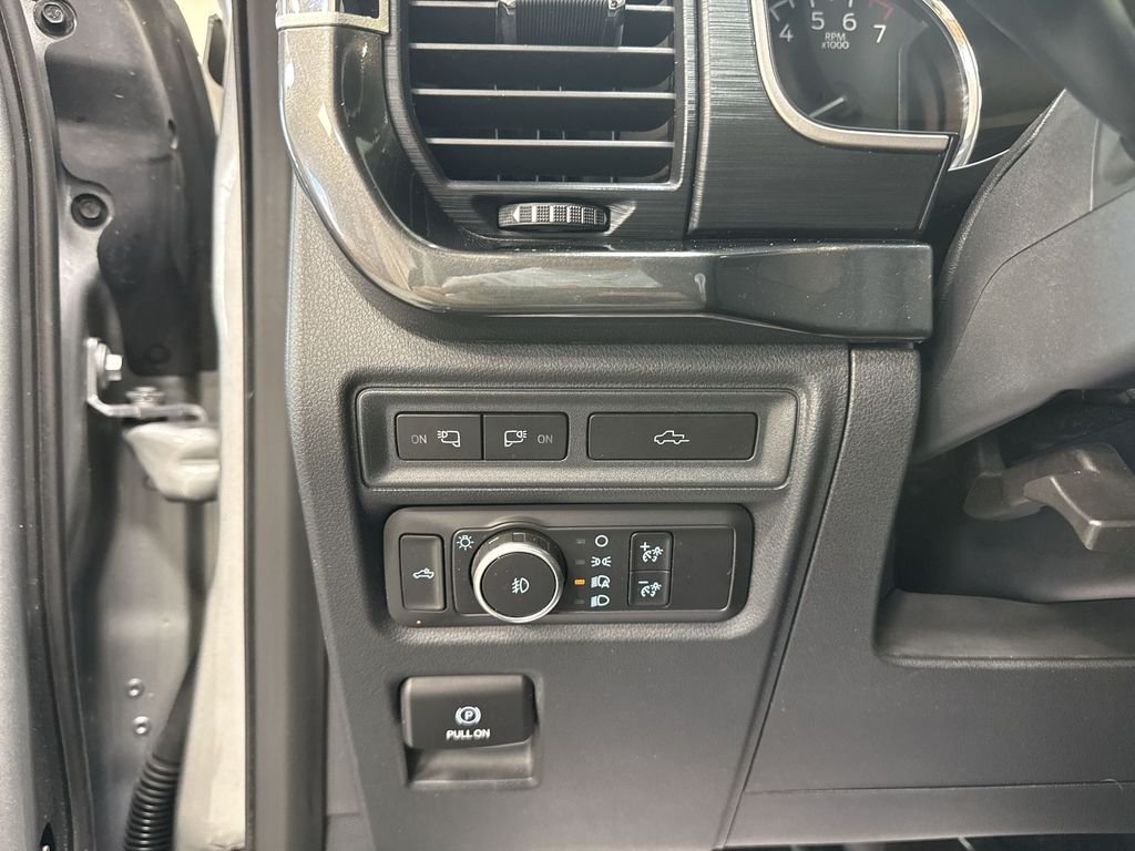 Used 2021 Silver Metallic Ford XLT image 23
