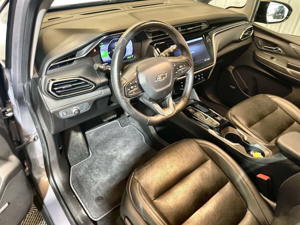 Used 2022 GRAY GHOST METALLIC Chevrolet 2LT image 10