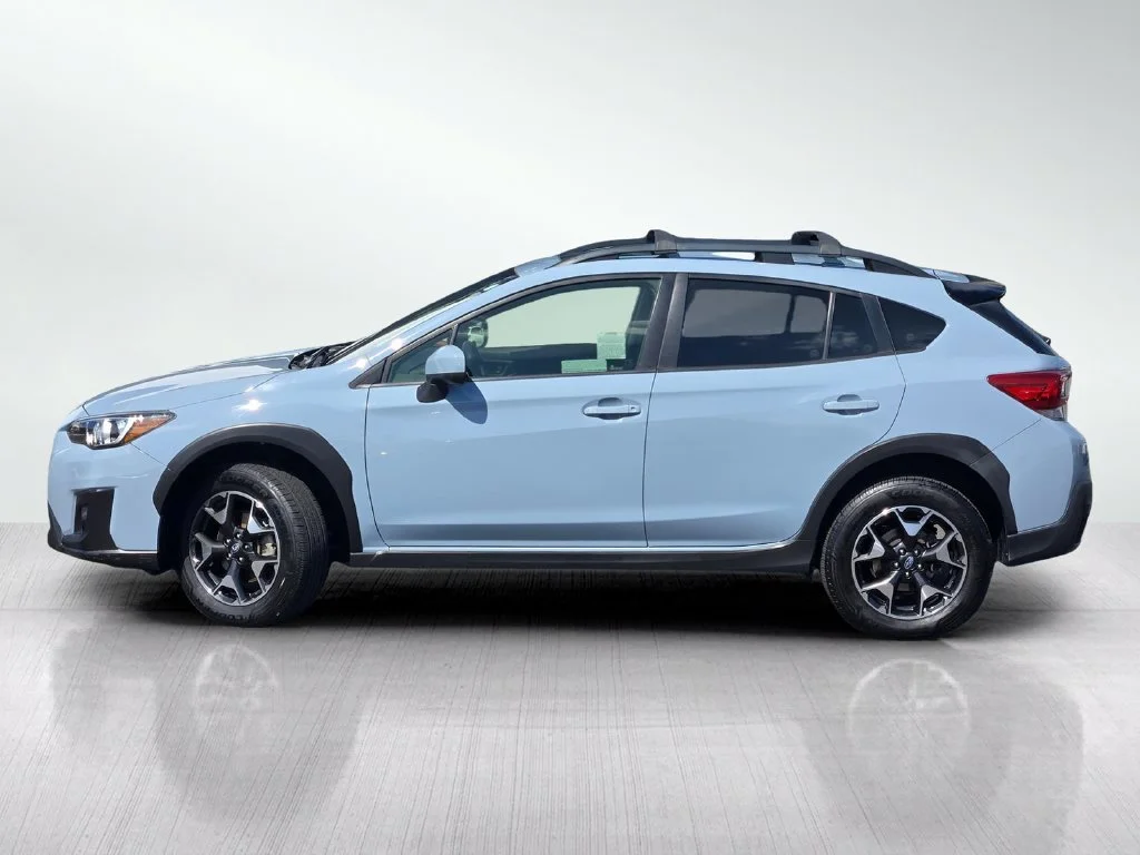 Used 2020 Khaki Subaru Premium image 7