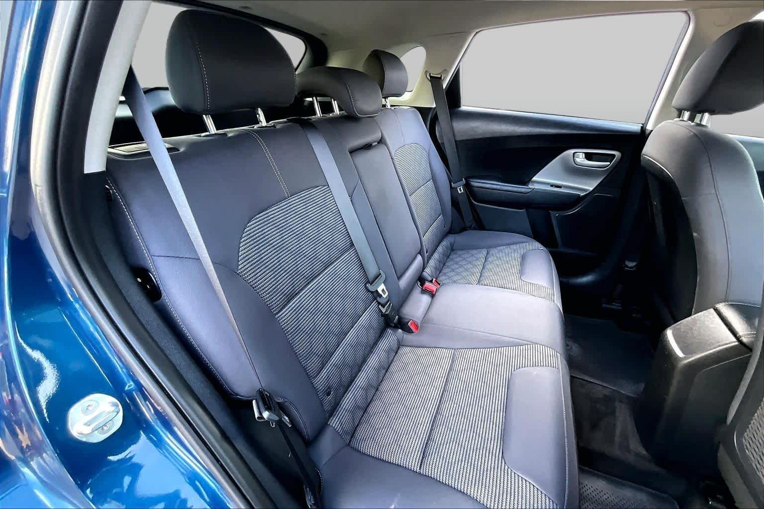 Used 2019 Deep Cerulean Kia LX image 19