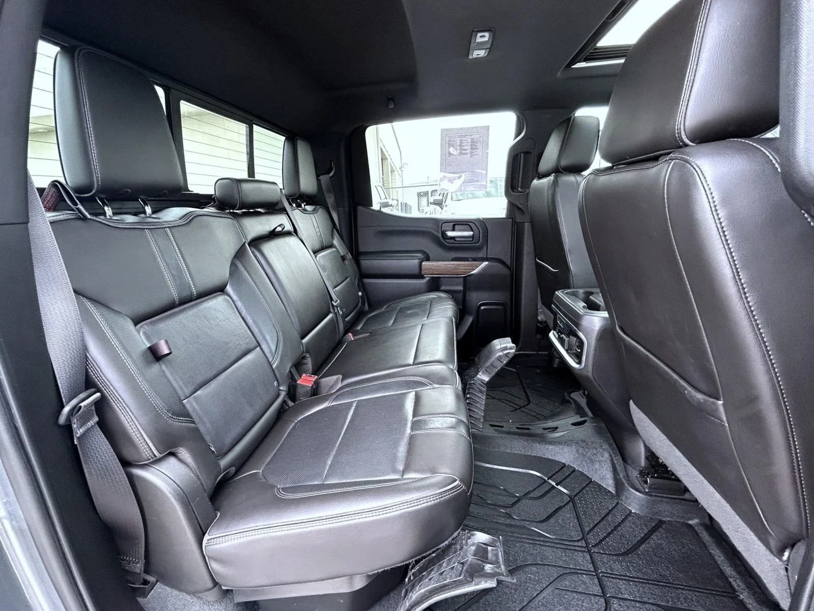2019 Chevrolet Silverado 1500 High Country - Photo 18