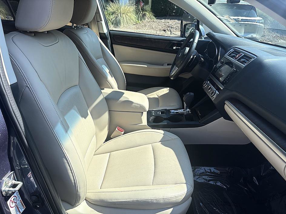 Used 2017 Twilight Blue Metallic Subaru Limited image 23