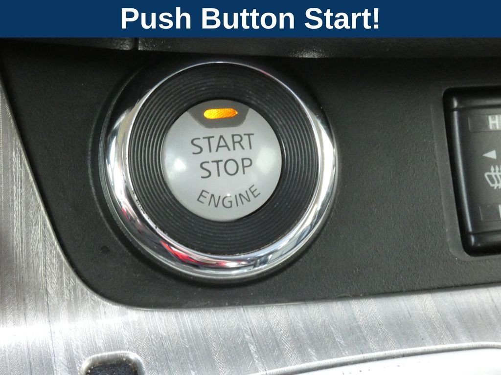 Used 2015 Silver Nissan SL image 13