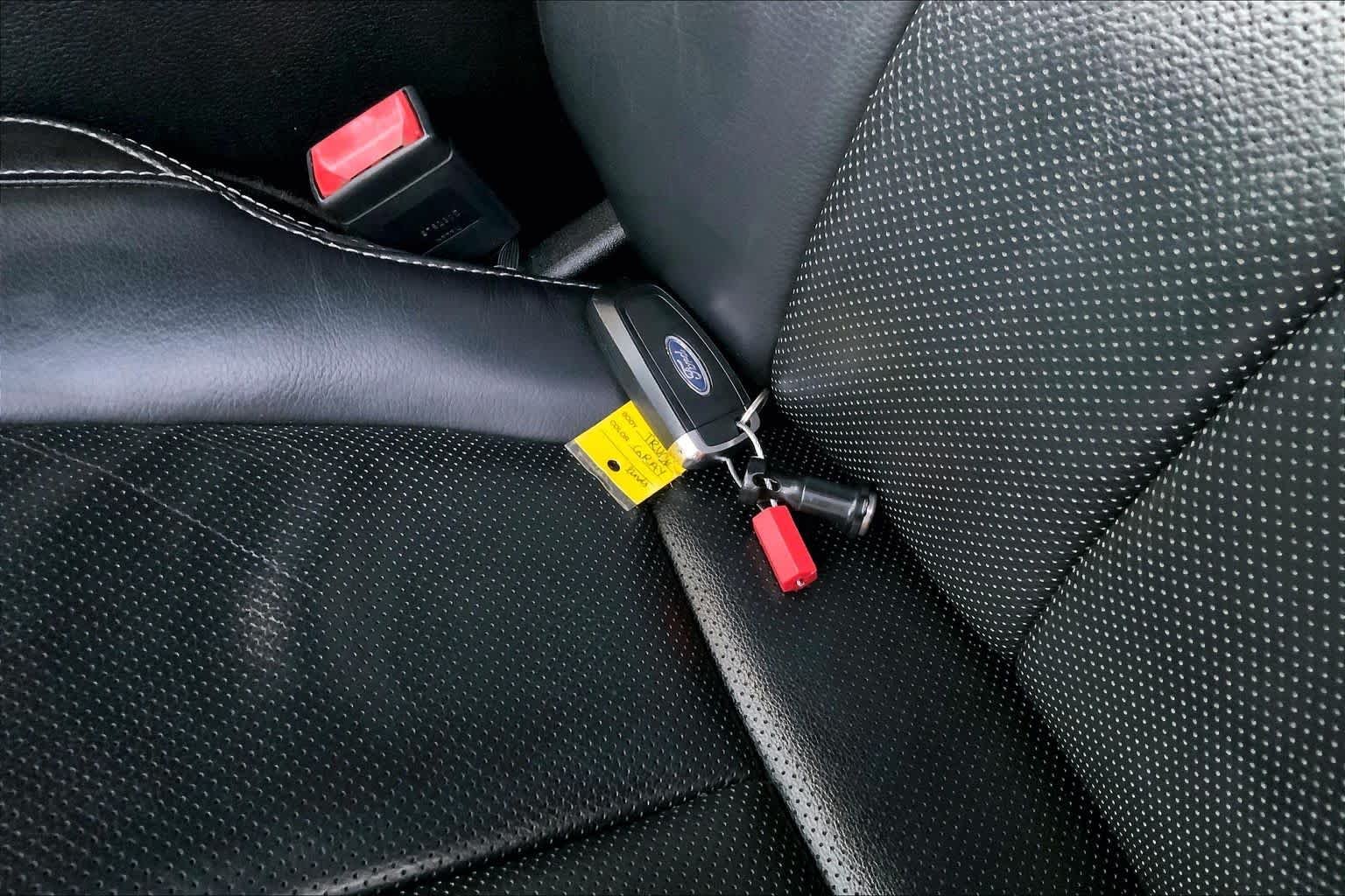 Used 2018 Magnetic Ford LARIAT image 14