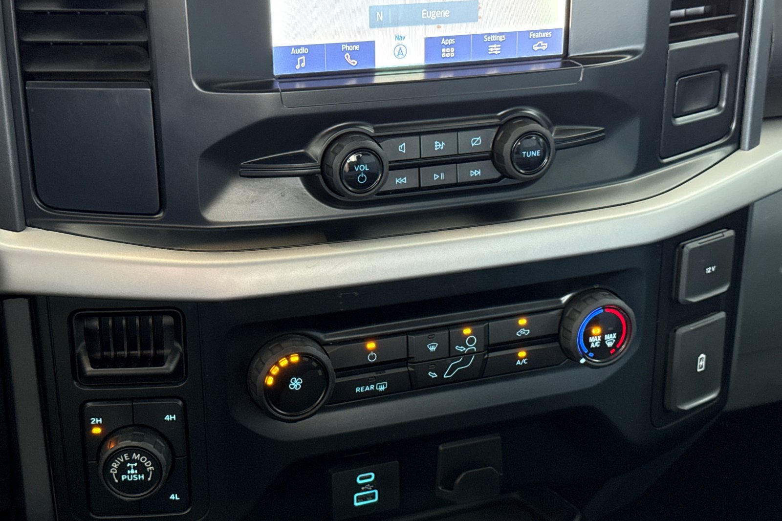 Used 2023  Ford XLT image 21