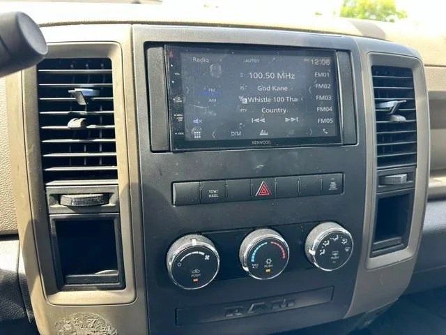 Used 2010 Tan Dodge ST image 22