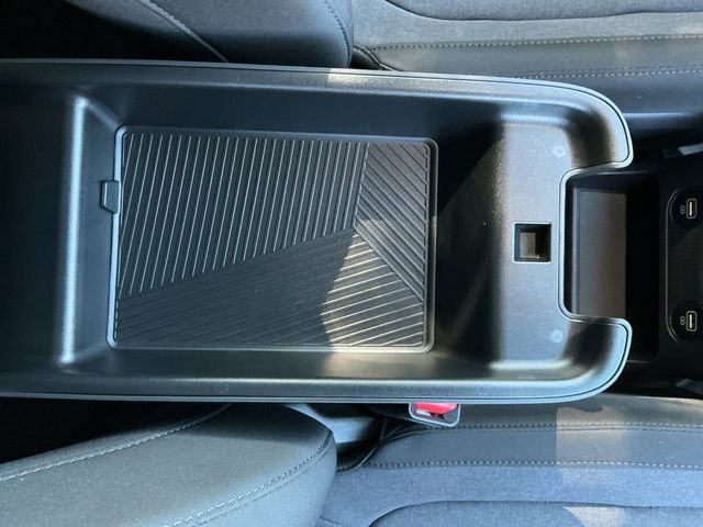 Certified Used 2024 Black Hyundai SE image 28
