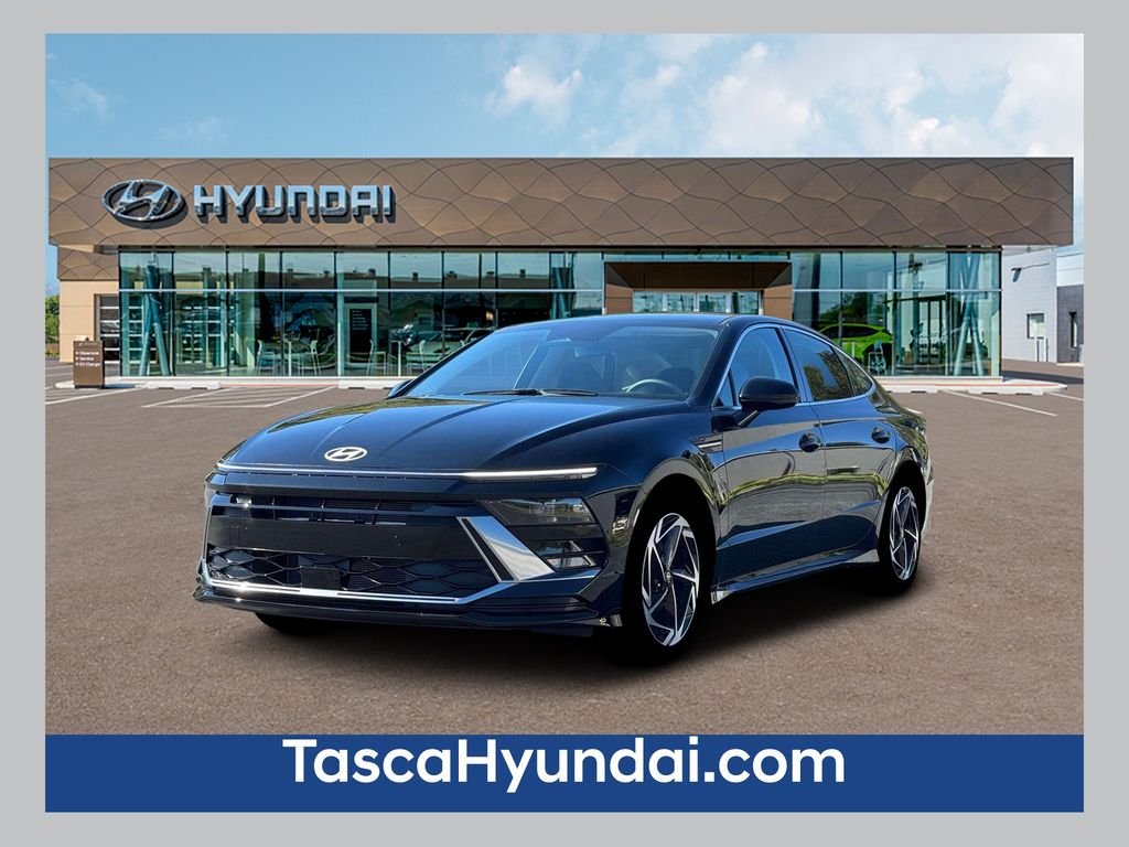 New 2026 Black Hyundai SEL Sport image 1