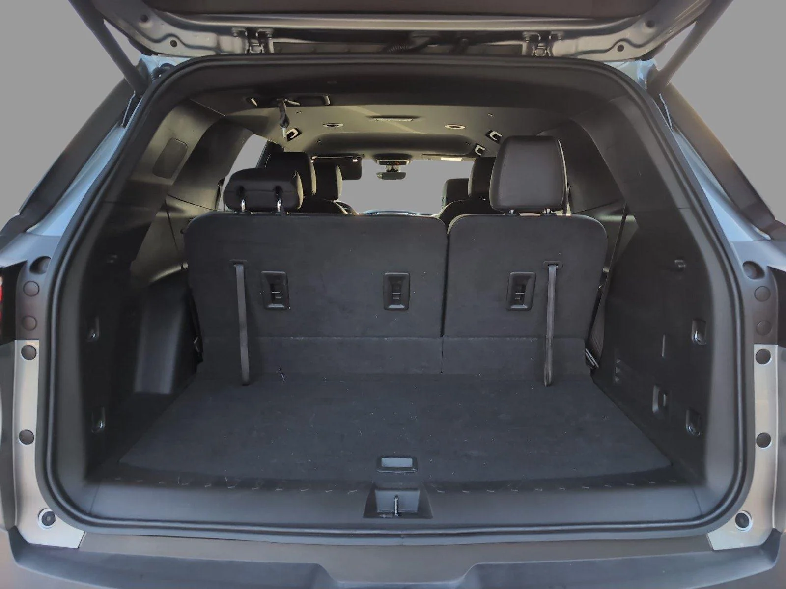 Used 2023 Sterling Gray Metallic Chevrolet RS image 6
