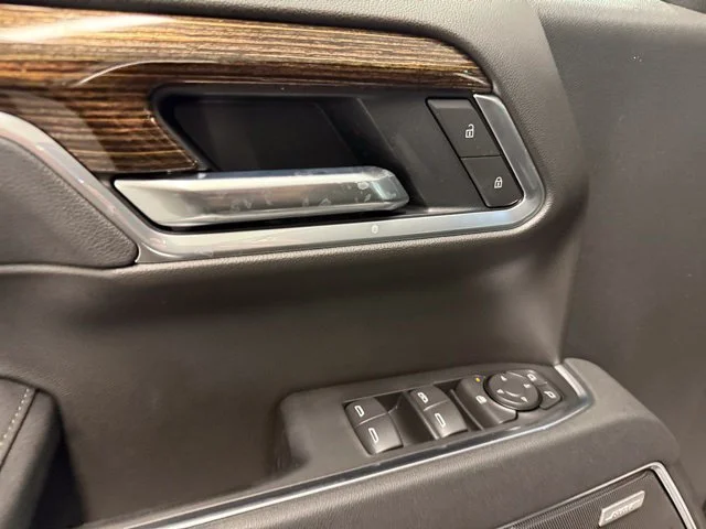 New 2026 Onyx Black GMC Elevation image 16