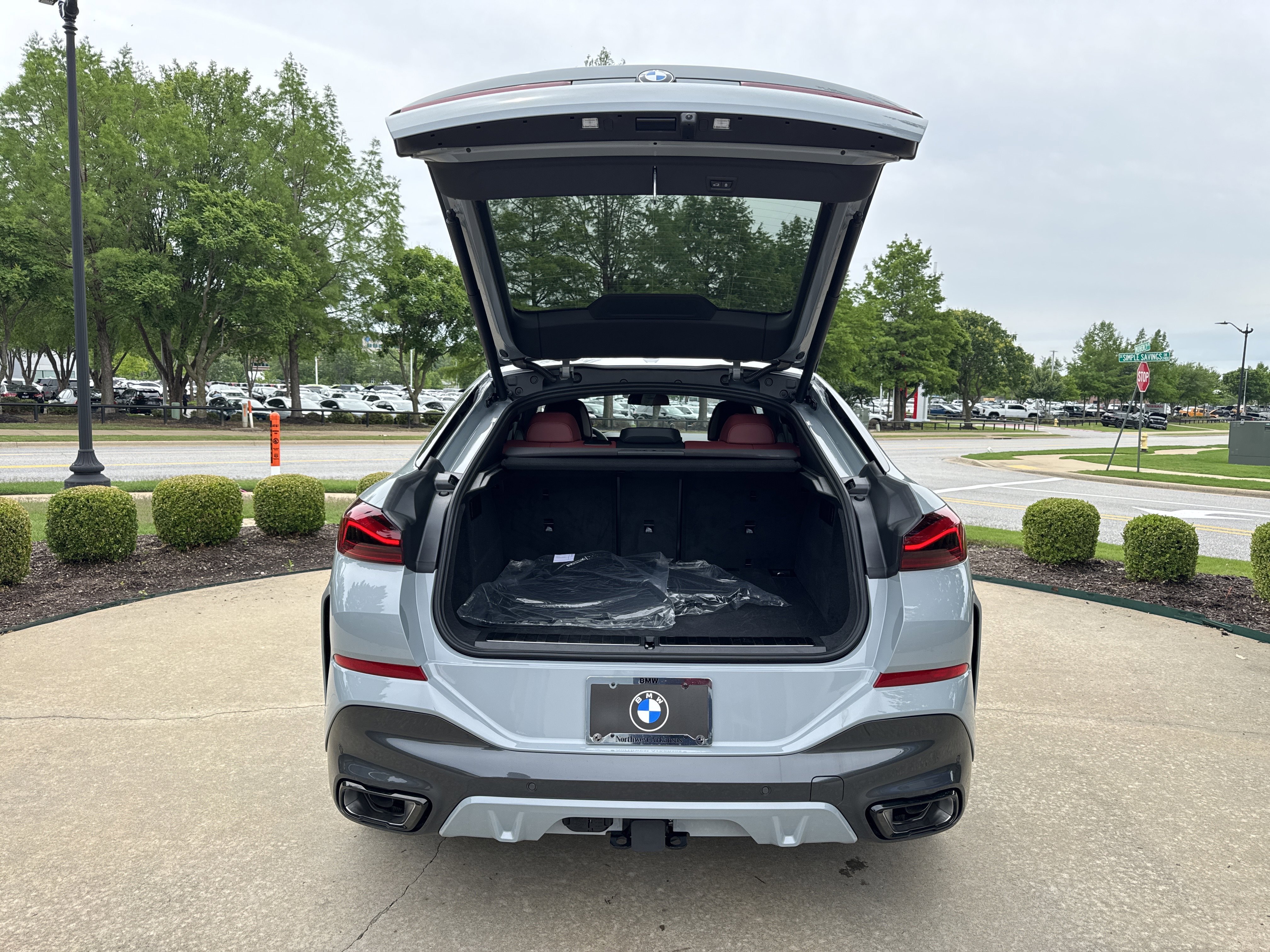 New 2027 0C4P Brooklyn Grey Metallic BMW xDrive40i image 23