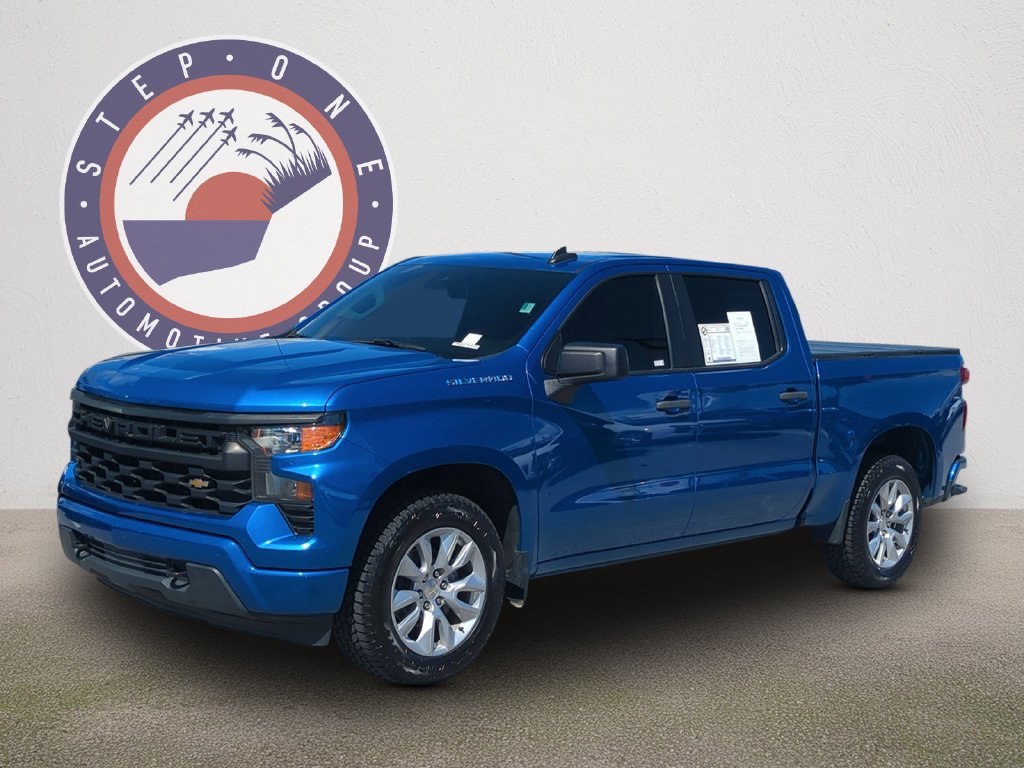 Used 2022 Blue Chevrolet Custom image 2