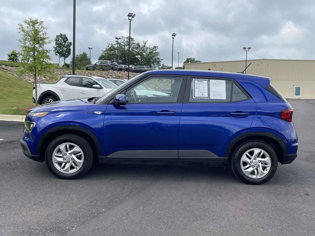 Used 2026 Blue Hyundai SE image 6