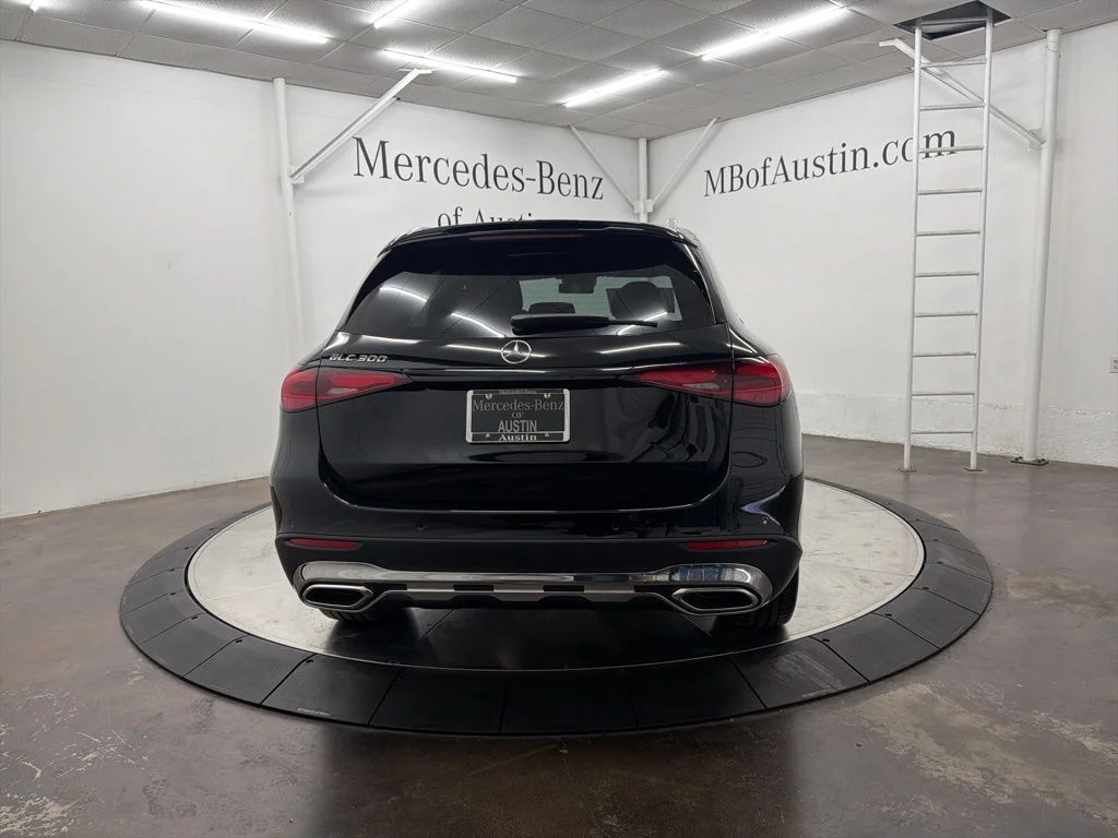 Used 2026 Black Mercedes-Benz GLC 300 image 6