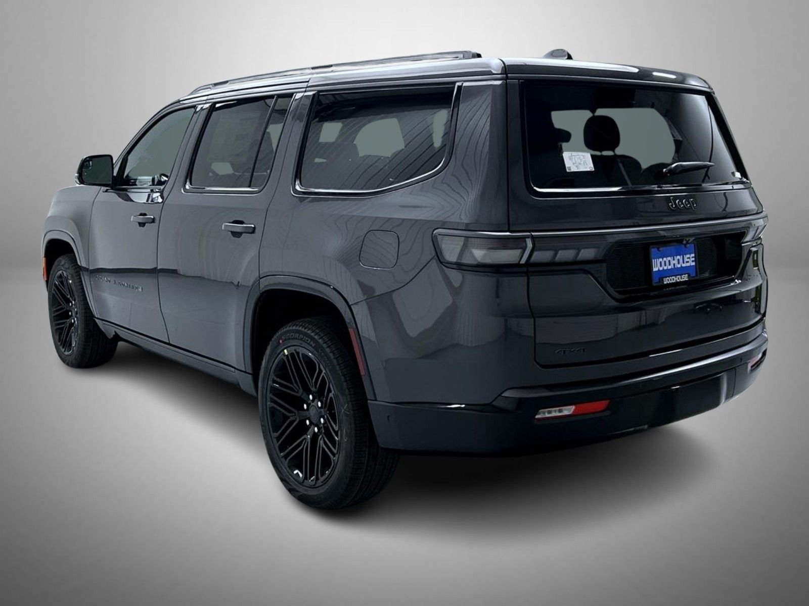 New 2026 Baltic-Gray Metallic Clear-Coat Exterior Paint Jeep Limited Reserve image 7