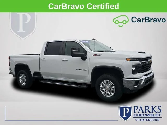 Used 2024 Summit White Chevrolet LT image 1