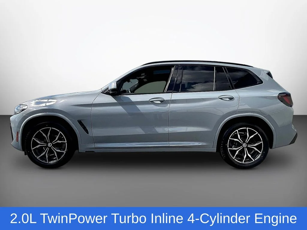 Used 2024 Gray BMW xDrive30i image 4