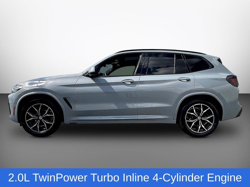 Used 2024 Gray BMW xDrive30i image 4