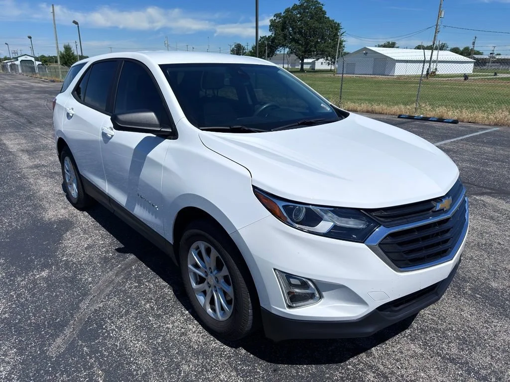 Used 2020 Chevrolet Equinox LS with VIN 2GNAXHEV6L6129091 for sale in Wellington, OH