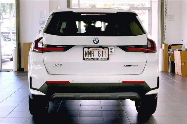 Certified Used 2023 Alpine White BMW xDrive28i image 4