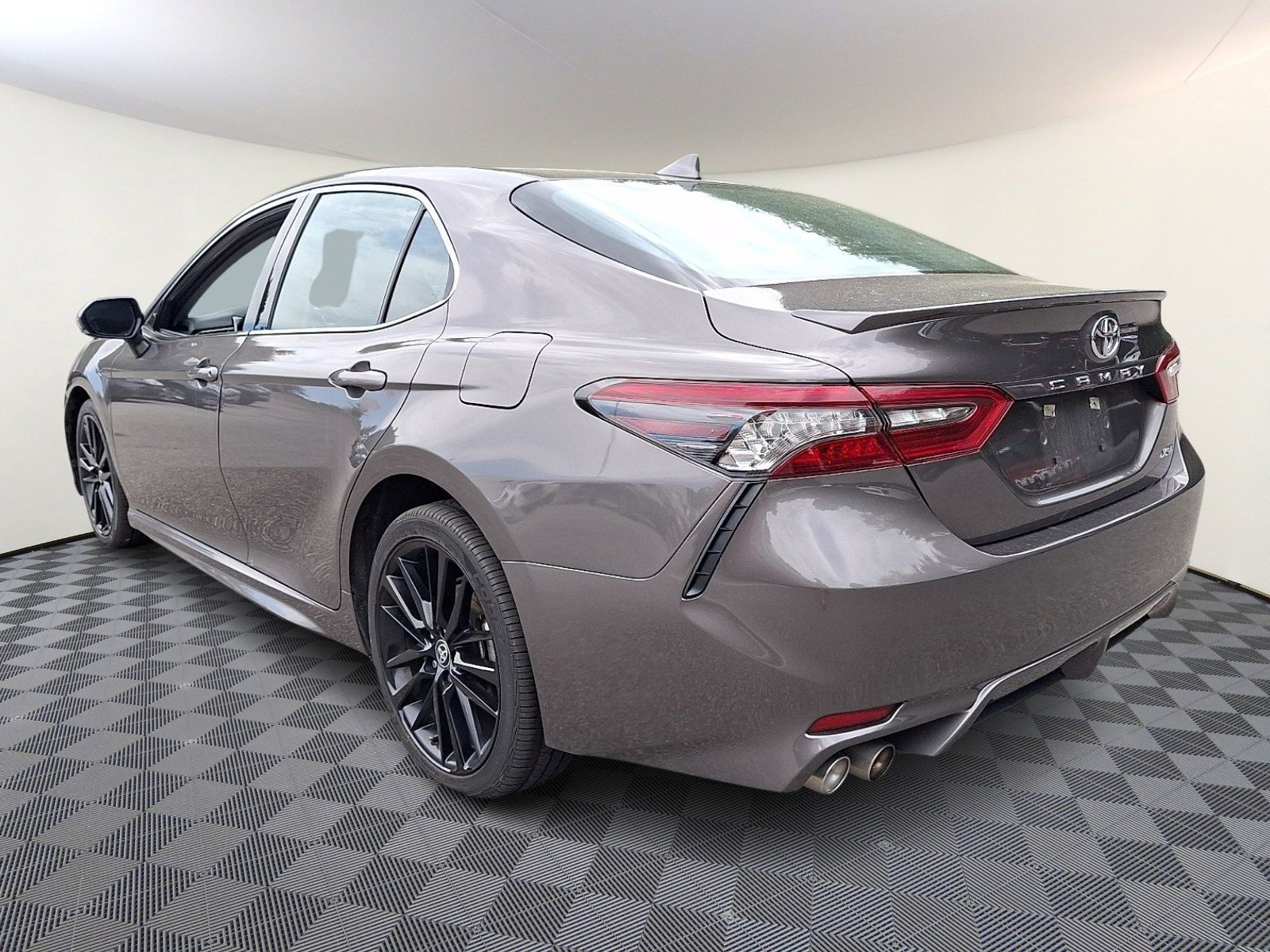Used 2024 Predawn Gray Mica   1H1 Toyota XSE image 3