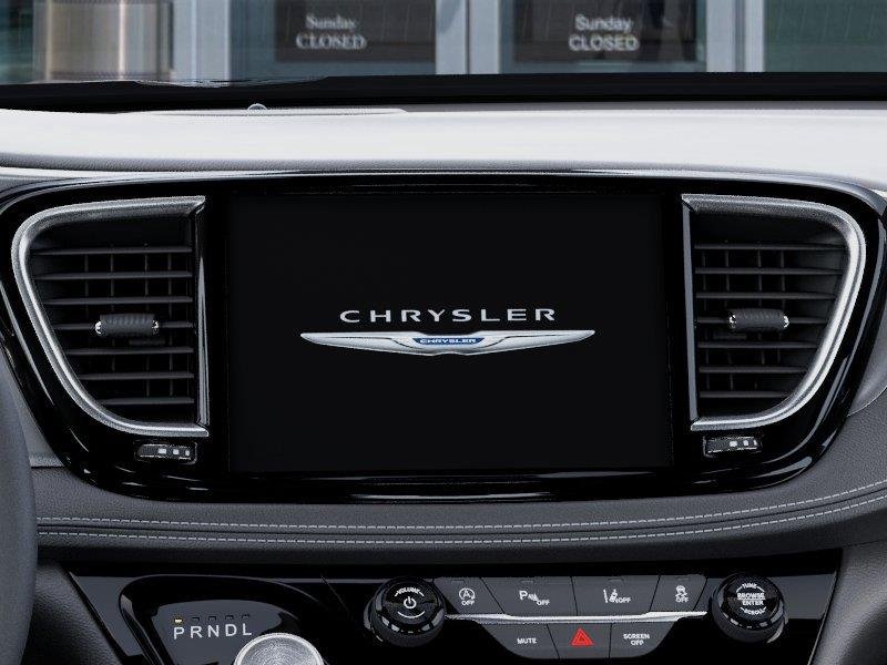 New 2026 Diamond Black Crystal Pearl-Coat Exterior Paint Chrysler Select image 18