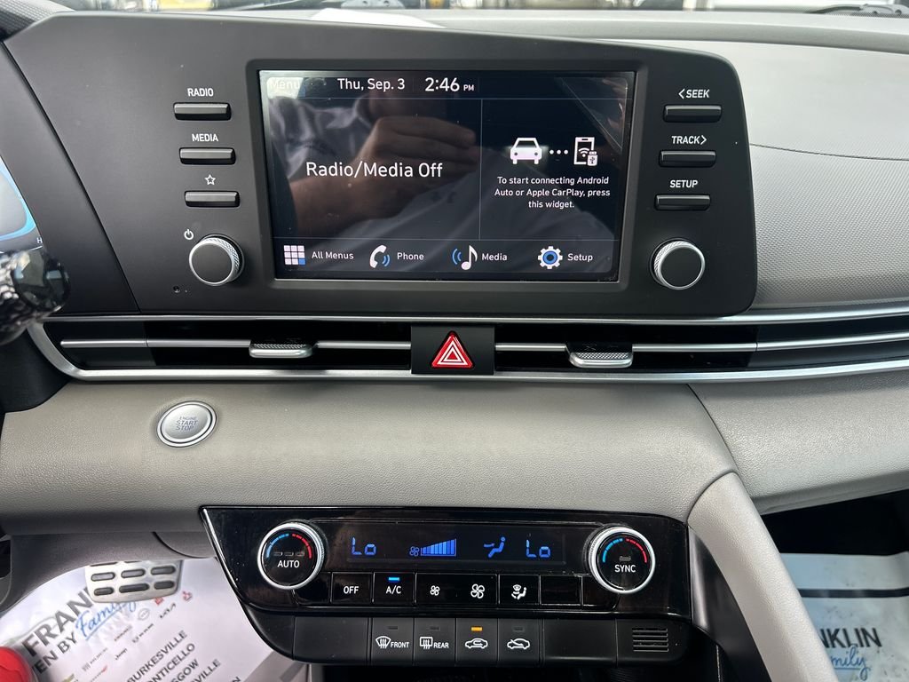 Used 2025 Gray Hyundai SEL Sport image 20