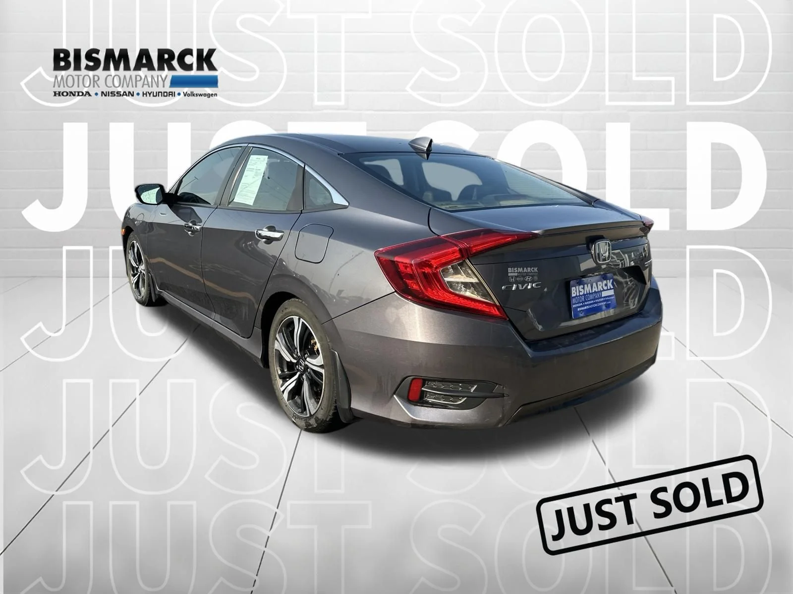 Used 2016 Gray Honda Touring image 4