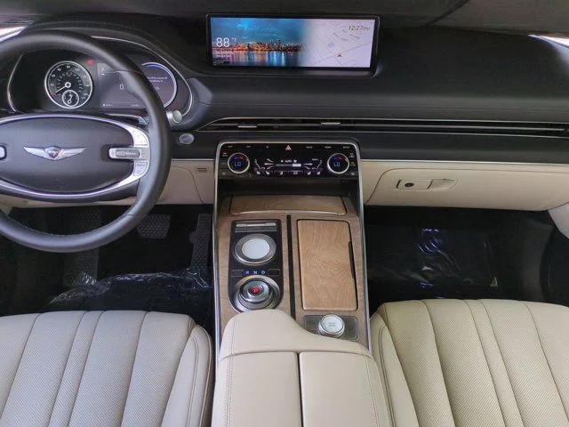 Used 2021 Silver Genesis 2.5T image 13