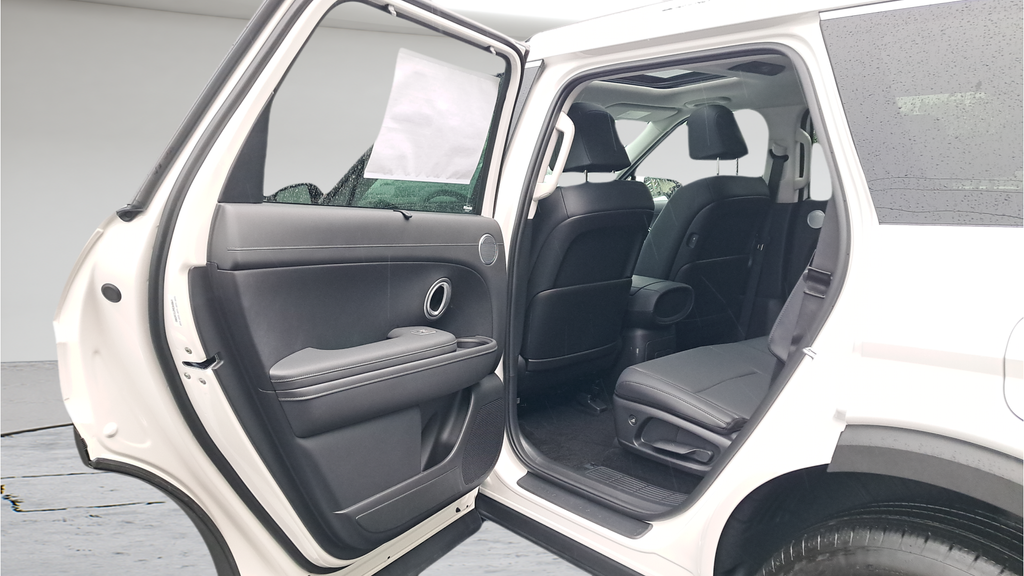 New 2026 White Hyundai SEL Premium 8P image 11