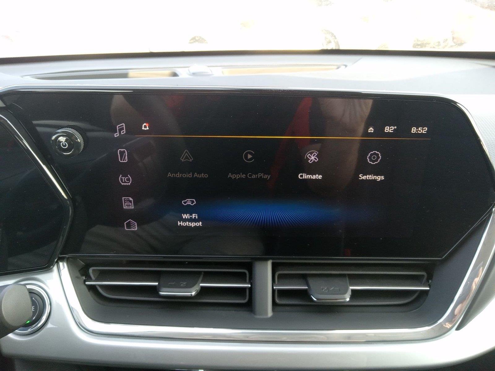 2026 Chevrolet Trax LT - Photo 17