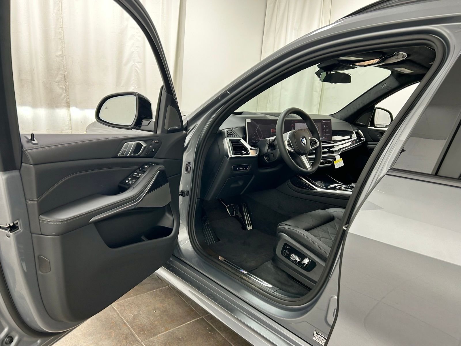 New 2026 Skyscraper Grey Metallic BMW xDrive40i image 38
