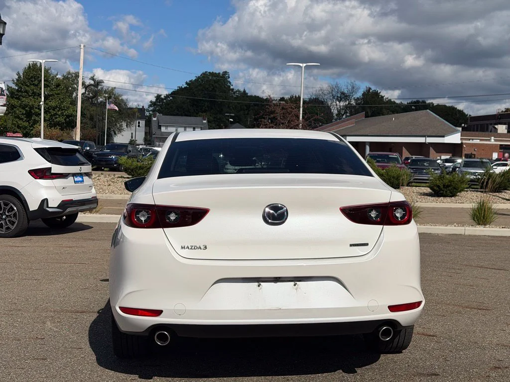 Certified Used 2023 White Mazda 2.5 S Preferred Package image 4