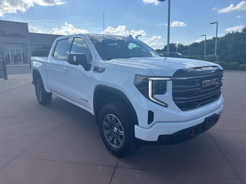 Used 2026 White GMC AT4 image 3