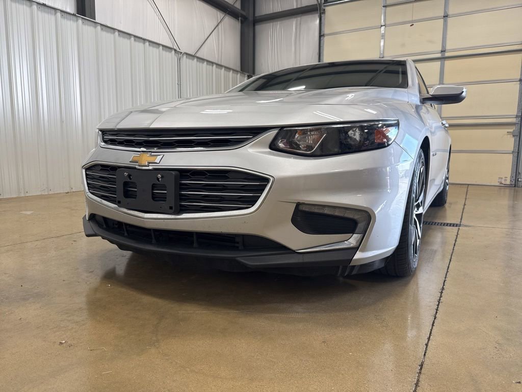 Used 2017 Chevrolet Malibu 1LT with VIN 1G1ZE5ST0HF241507 for sale in Carlyle, IL