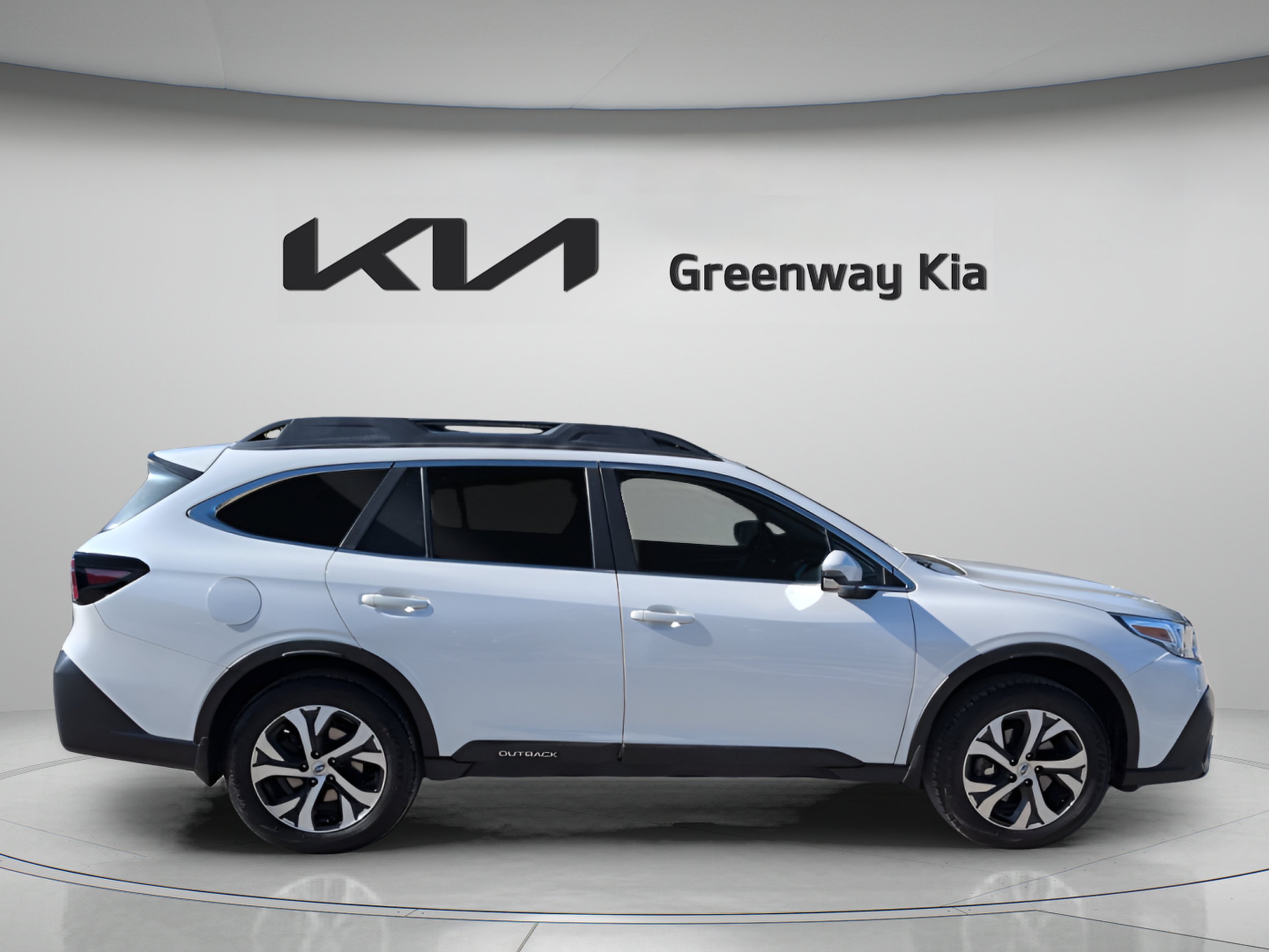 Used 2021 Crystal White Pearl Subaru Limited XT image 9