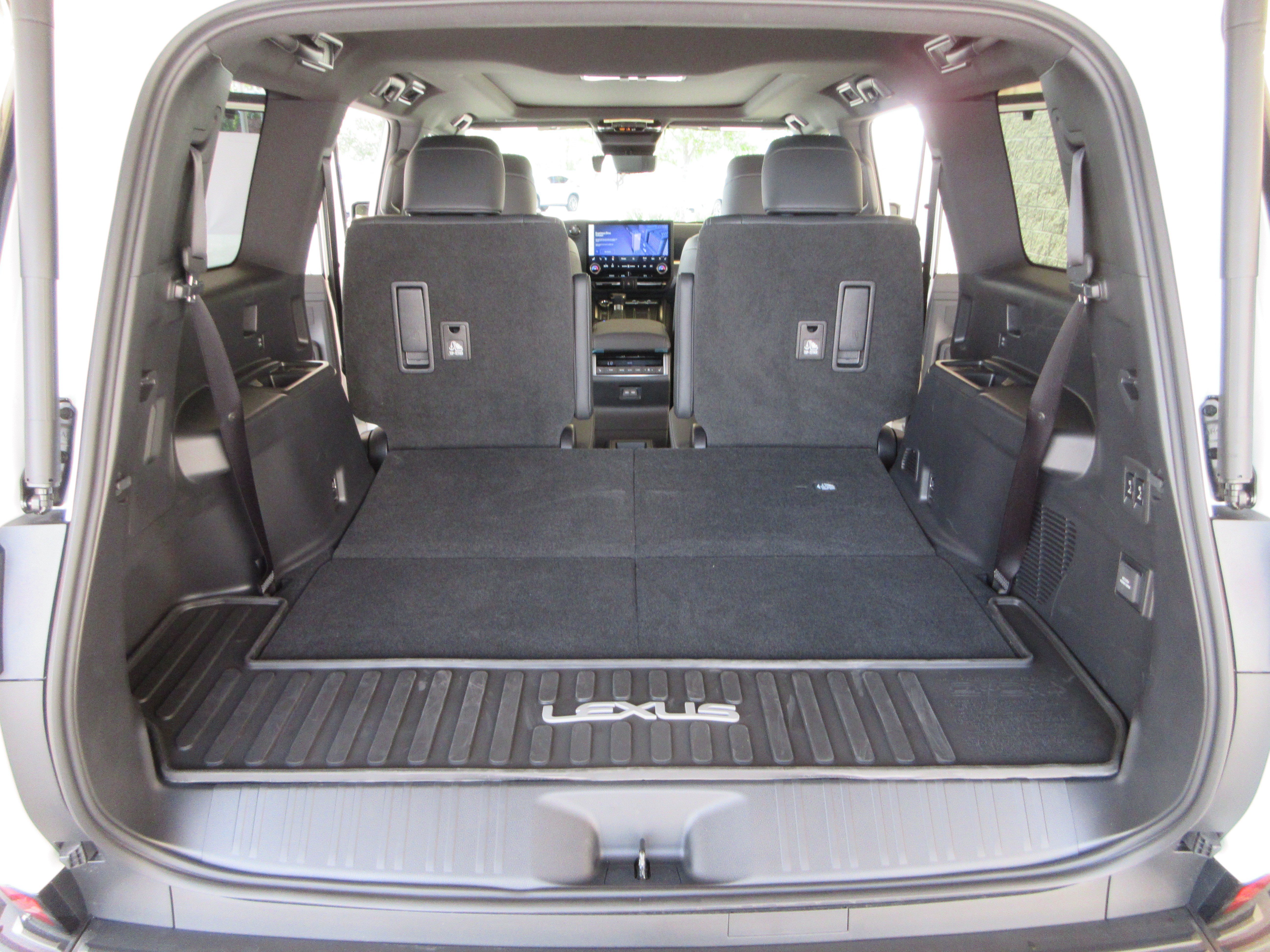 2026 Lexus GX Luxury - Photo 57