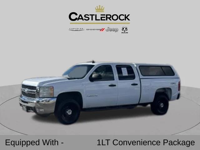 Used 2007 White Chevrolet LT image 1