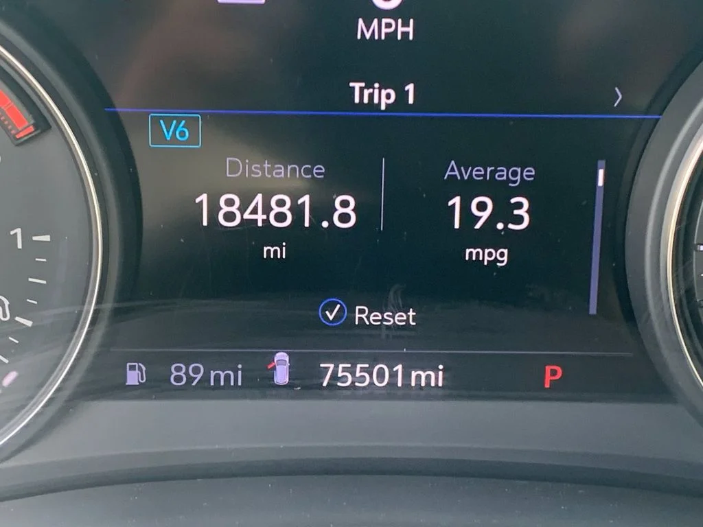 Used 2020 Gray Cadillac Sport image 32
